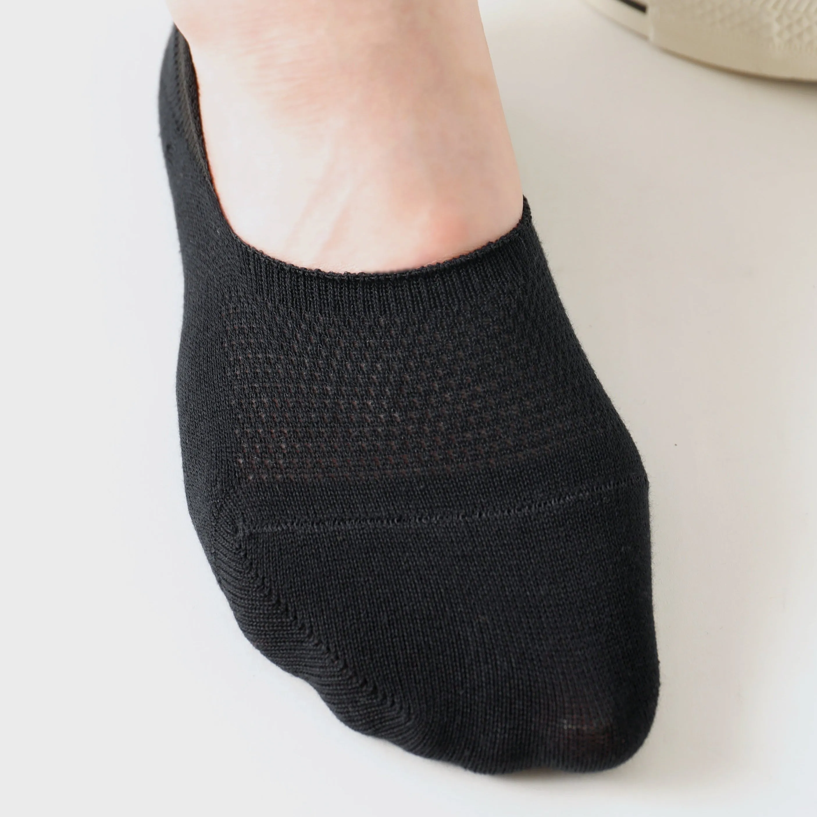 011110149 Dry Texture Cotton No-Show Socks