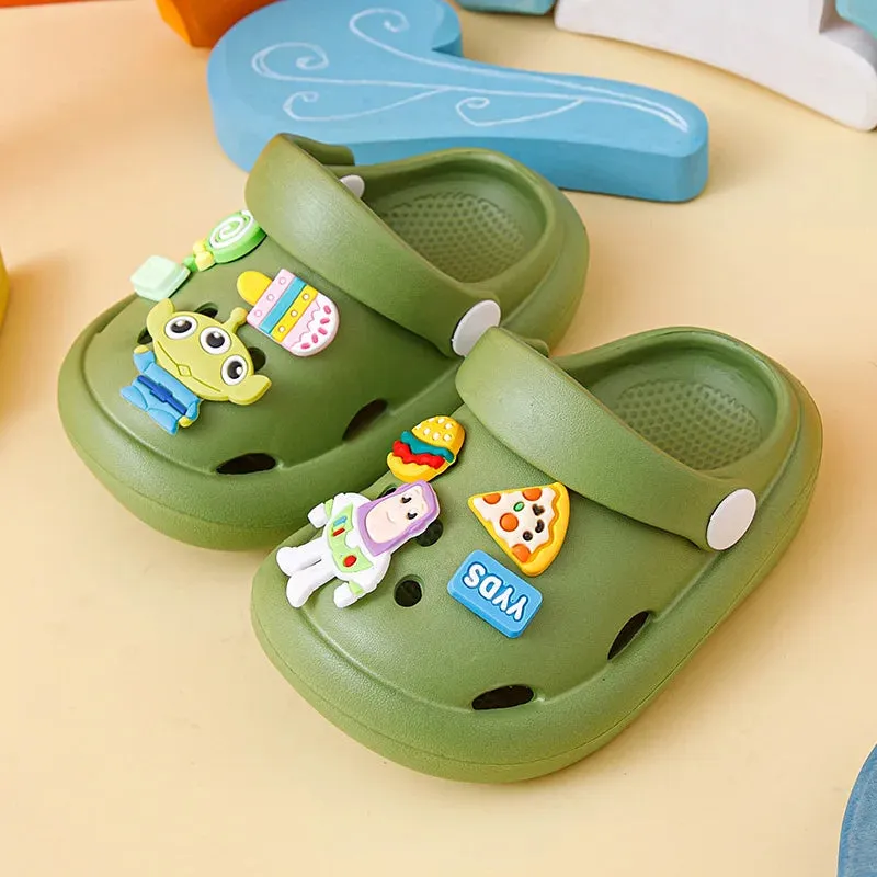 2023 Clogs  Boys Girls Summer Kids Children's Hole Shoes Infant Indoor Slippers Non-Slip Beach Sandals Toddler Home Shoes Baby