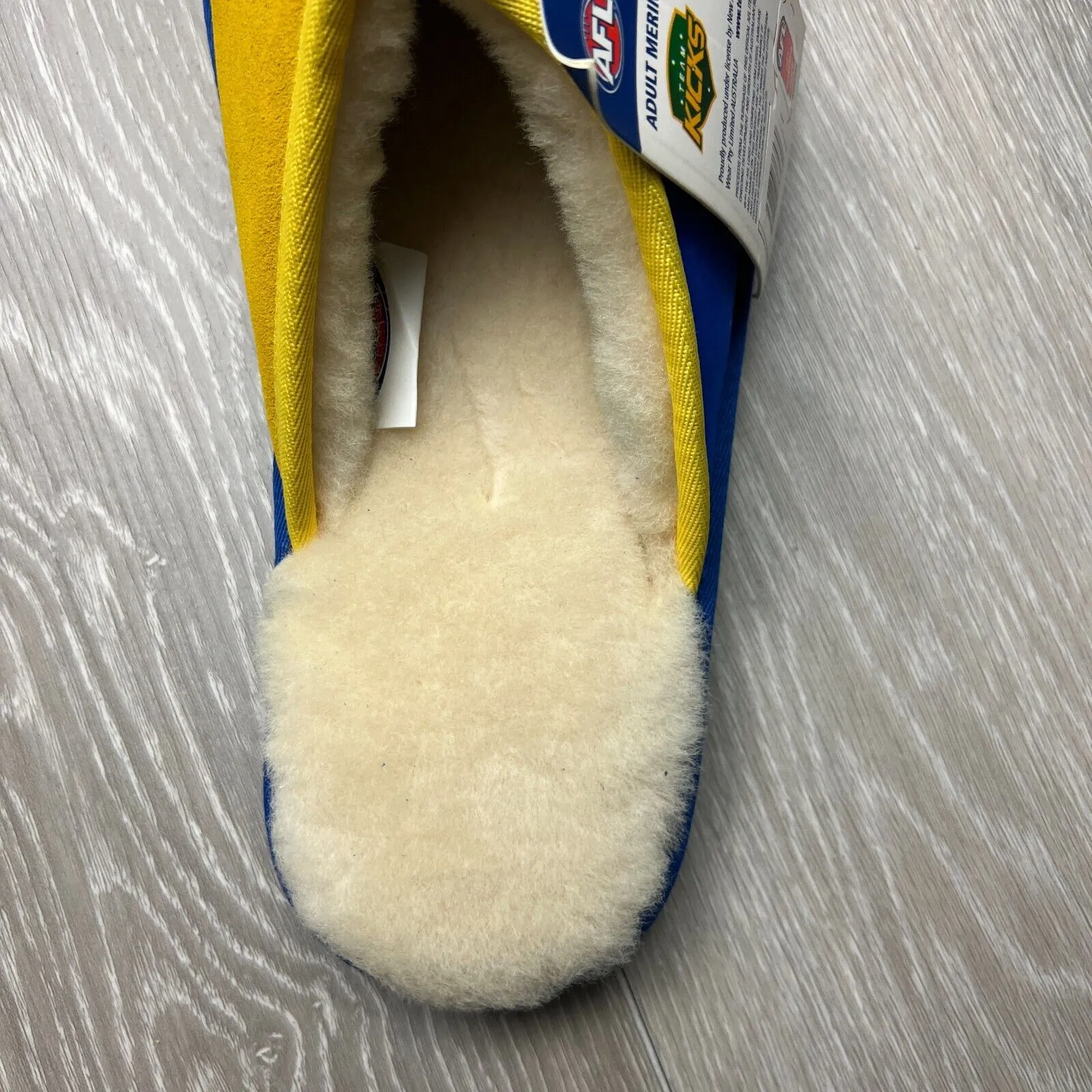 AFL Team Kicks West Coast Eagles Merino Wool Slippers Size US W 15 / M 14