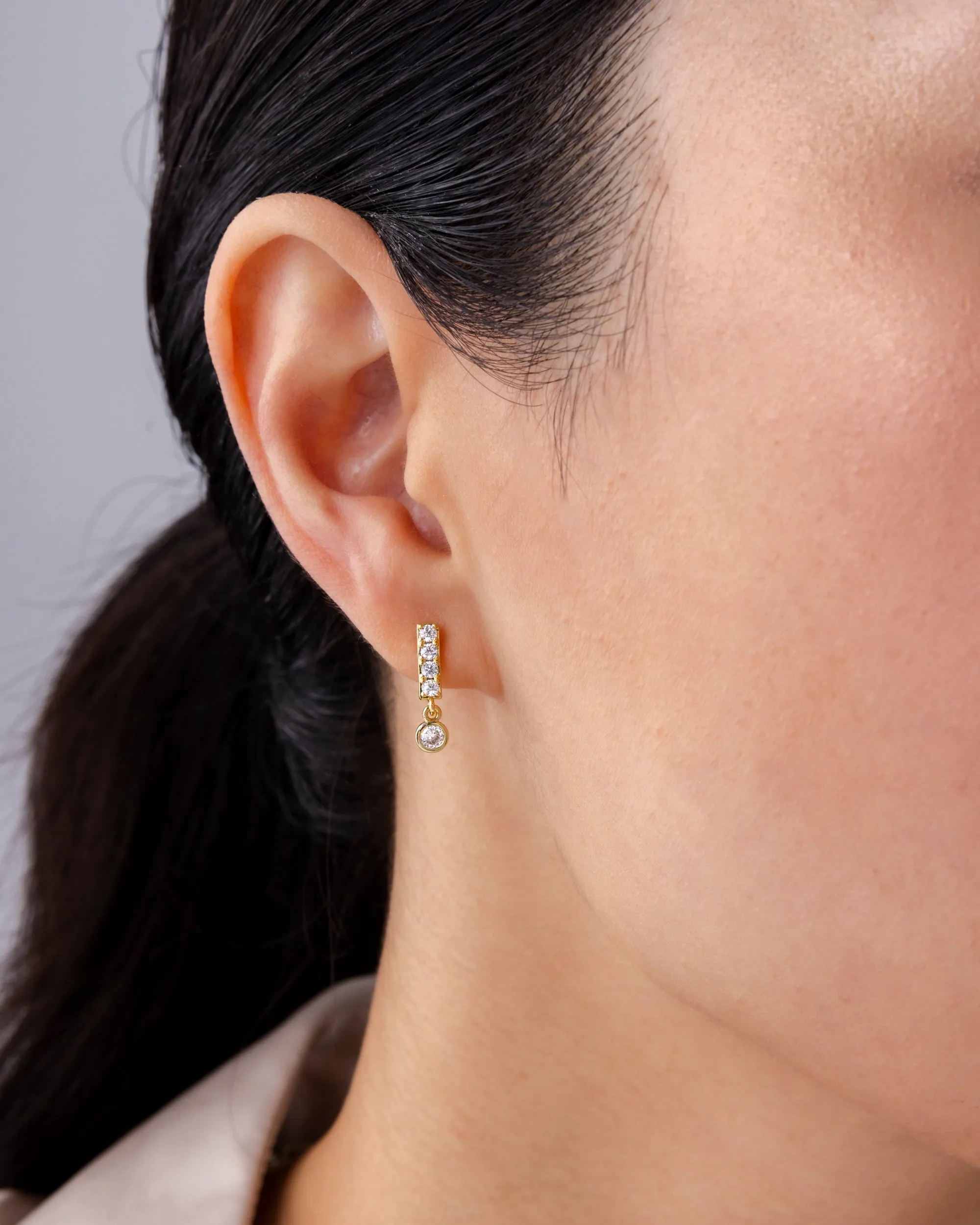 Bar Bezel Drop Shimmer Screwbacks