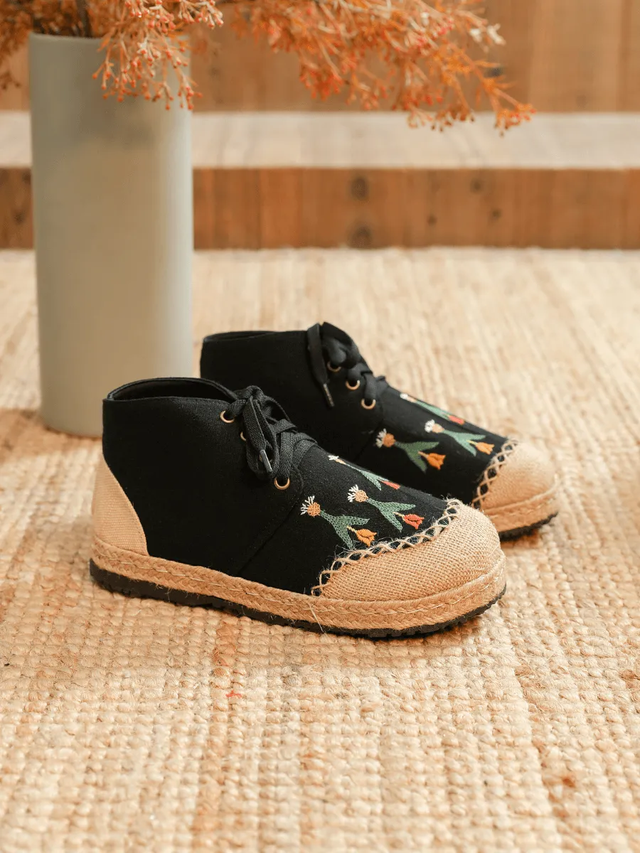 Black Retro Embroidered Linen Sneaker