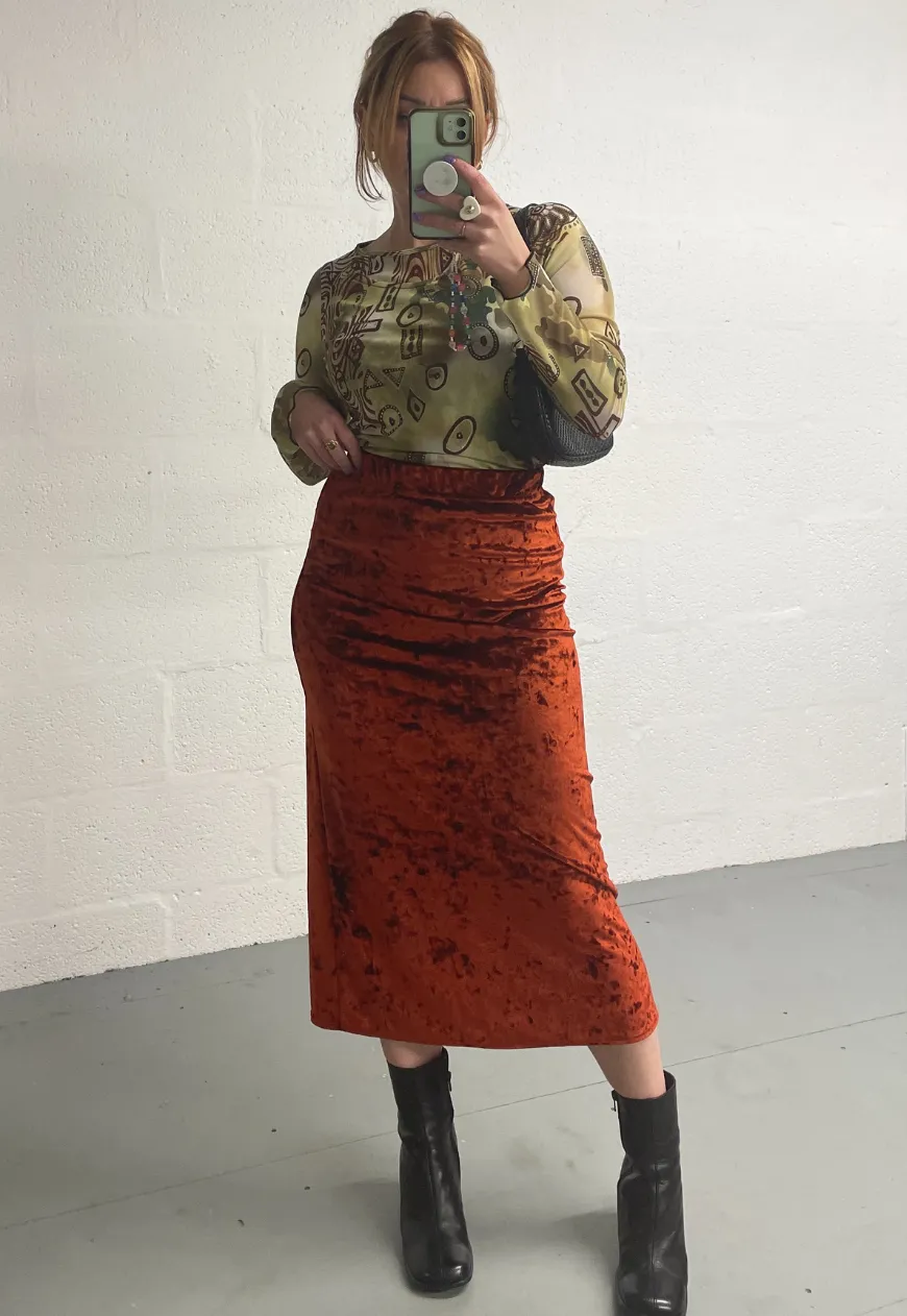 BROWN SWIRL MESH SLEEVED TOP