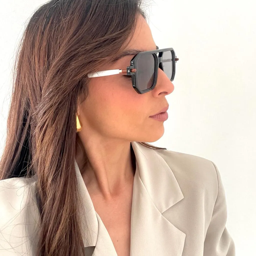 Caroline Sunnies