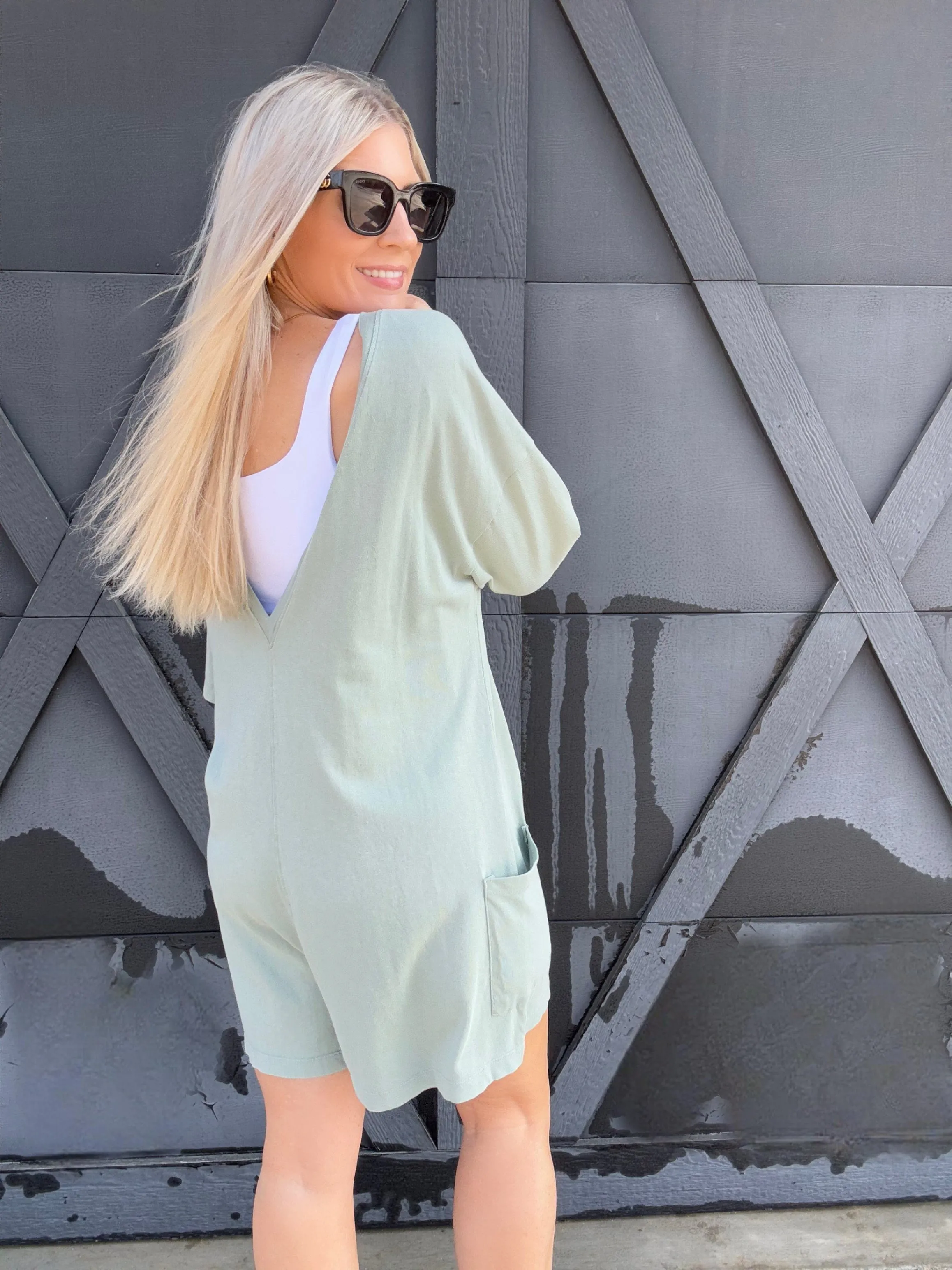 Casual V-Back Short Sleeve Romper In Sage