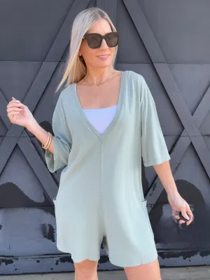 Casual V-Back Short Sleeve Romper In Sage