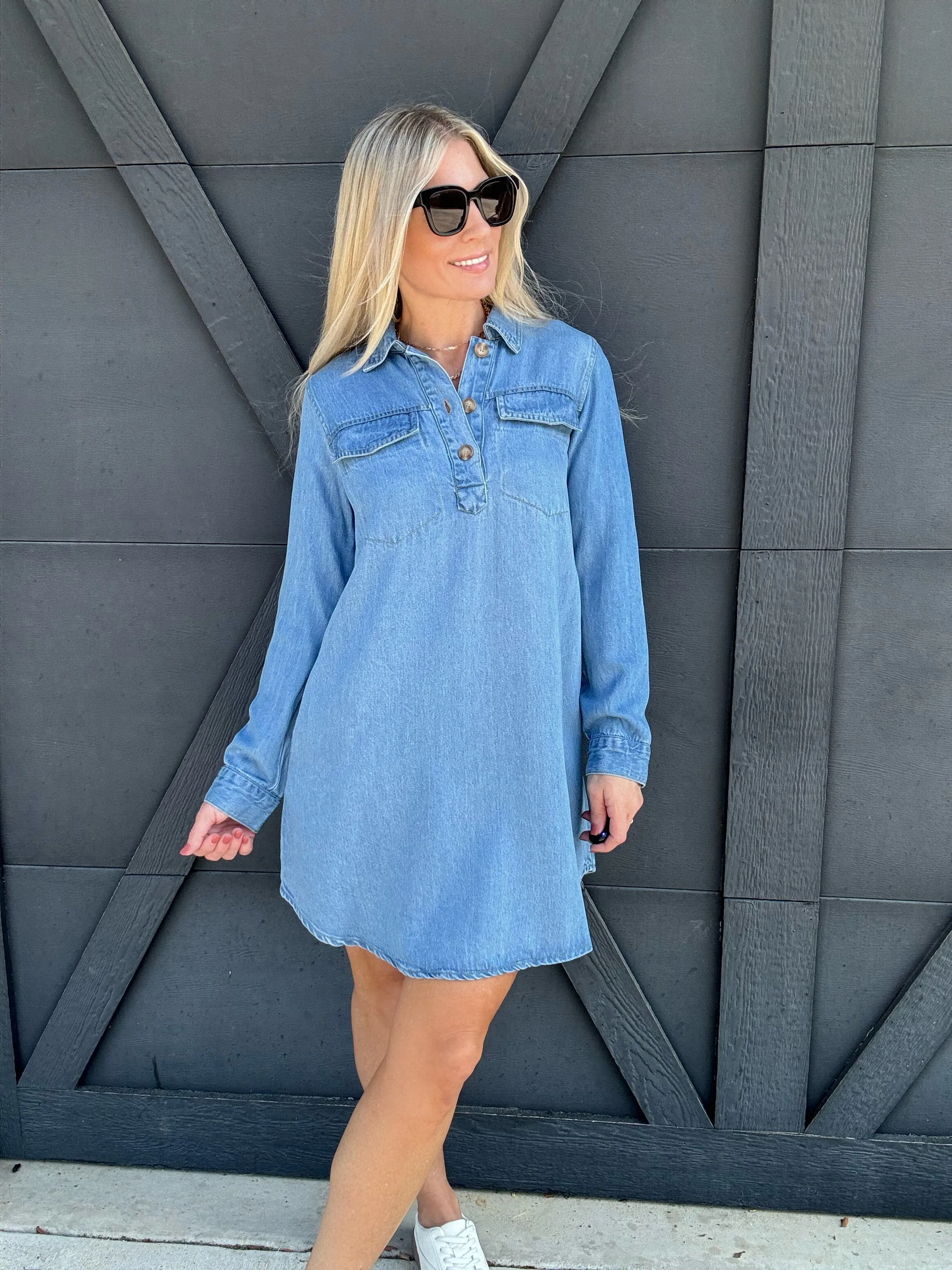 Collared Long Sleeve Mini Shirt Dress In Light Wash