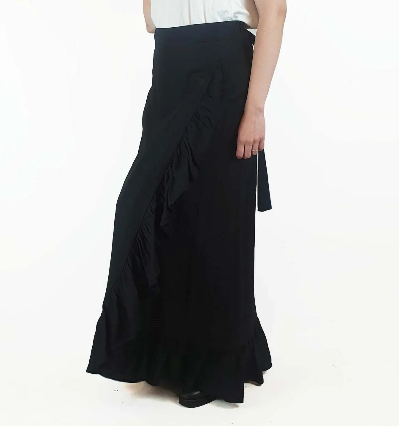 Country Road black 100% silk wrap maxi skirt size 10