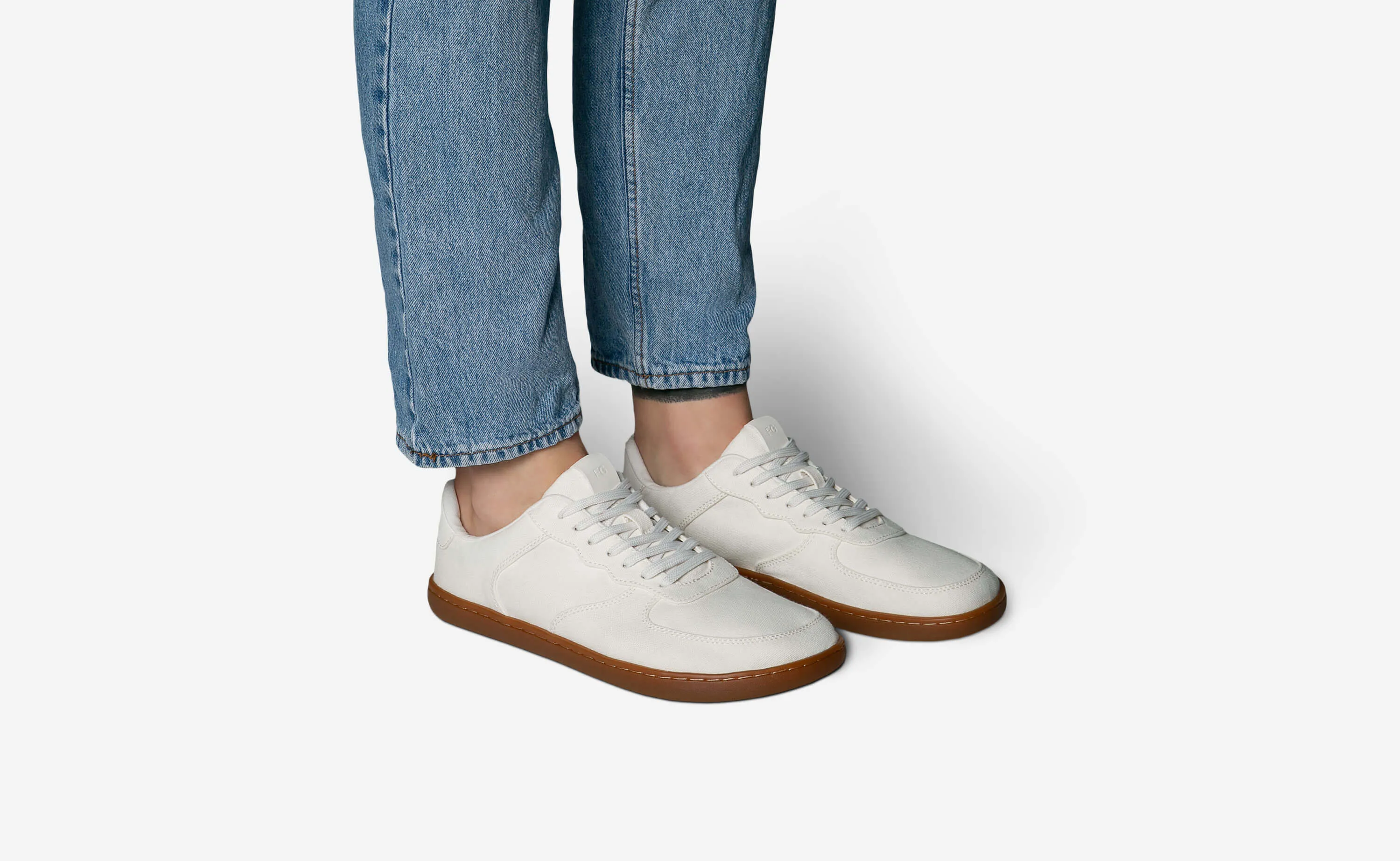 Courtside Canvas - Gum White