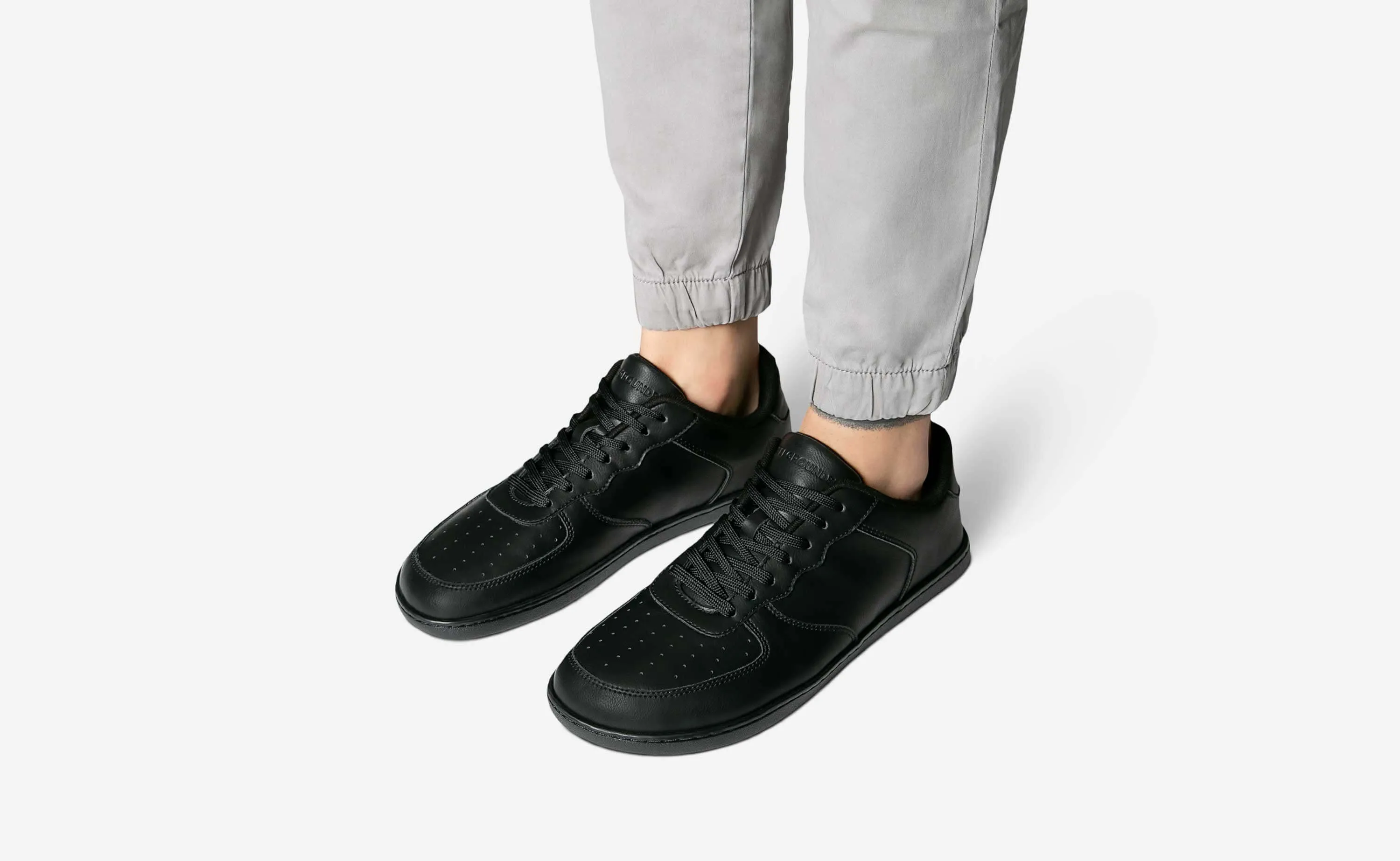 Courtside Classic - All Black