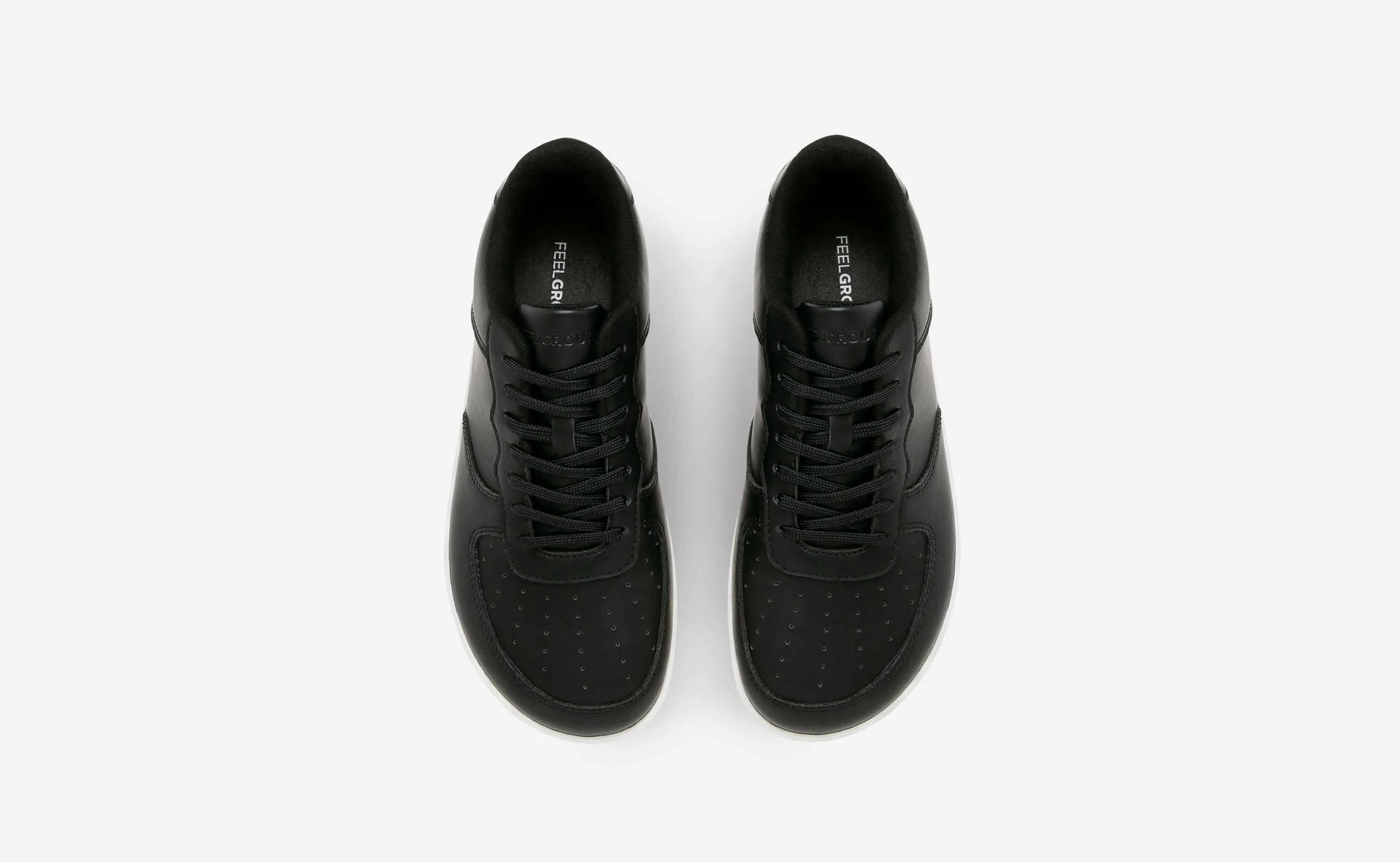 Courtside Classic - Black & White
