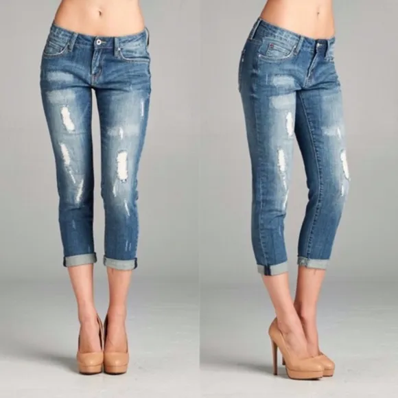 Distressed Cuff Hem Capri Denim Skinny Jeans