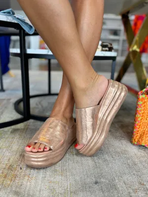 Free People - Harbor Flatform - Rose Gold