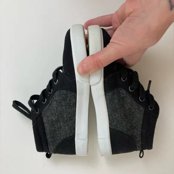 🌸Gymboree New Black &amp; Gray Lace Up Hightop Sneaker Shoes