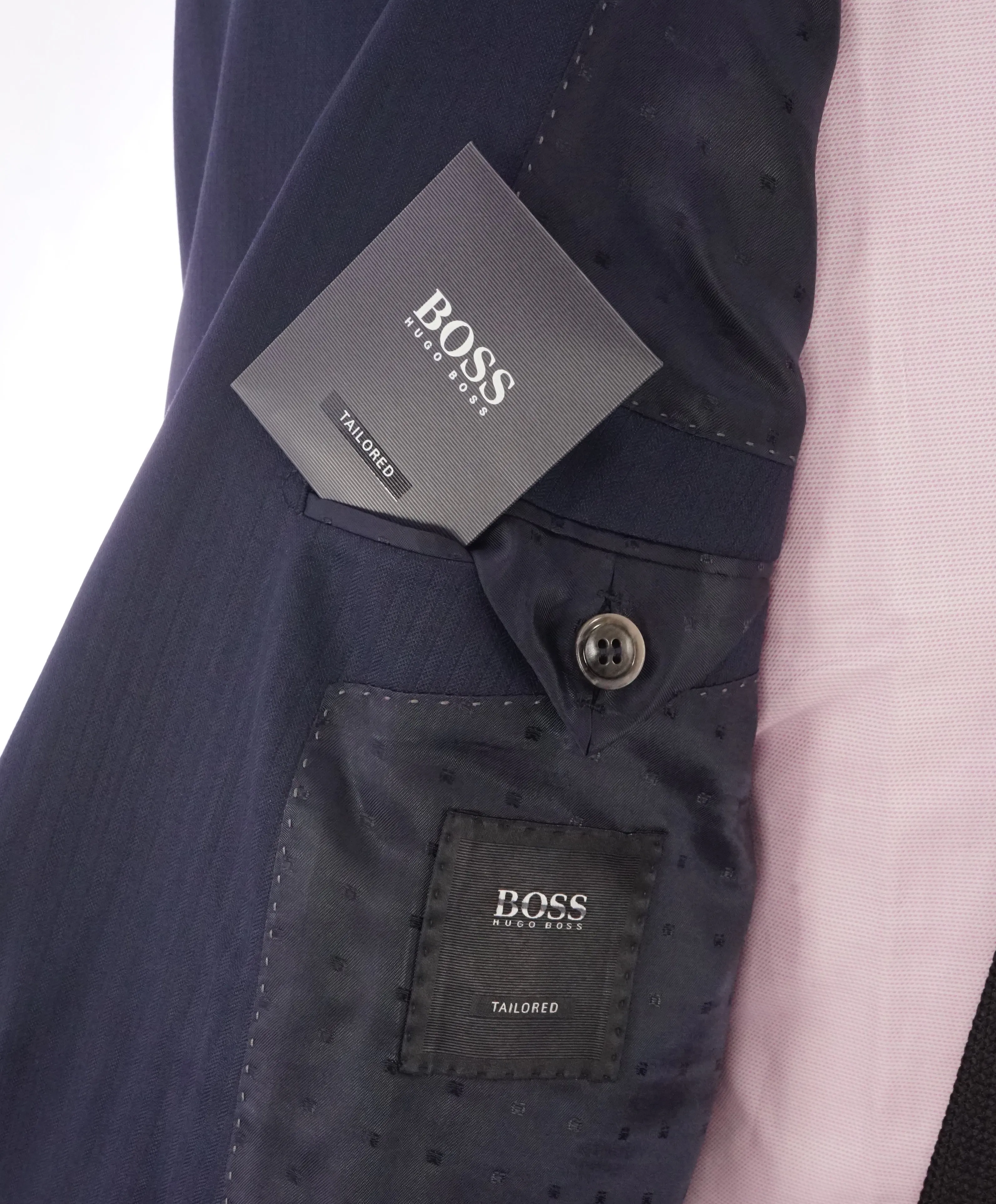 HUGO BOSS - SILK "TAILORED" Collection 5-Button Pearl Sleeves PREMIUM - 44R