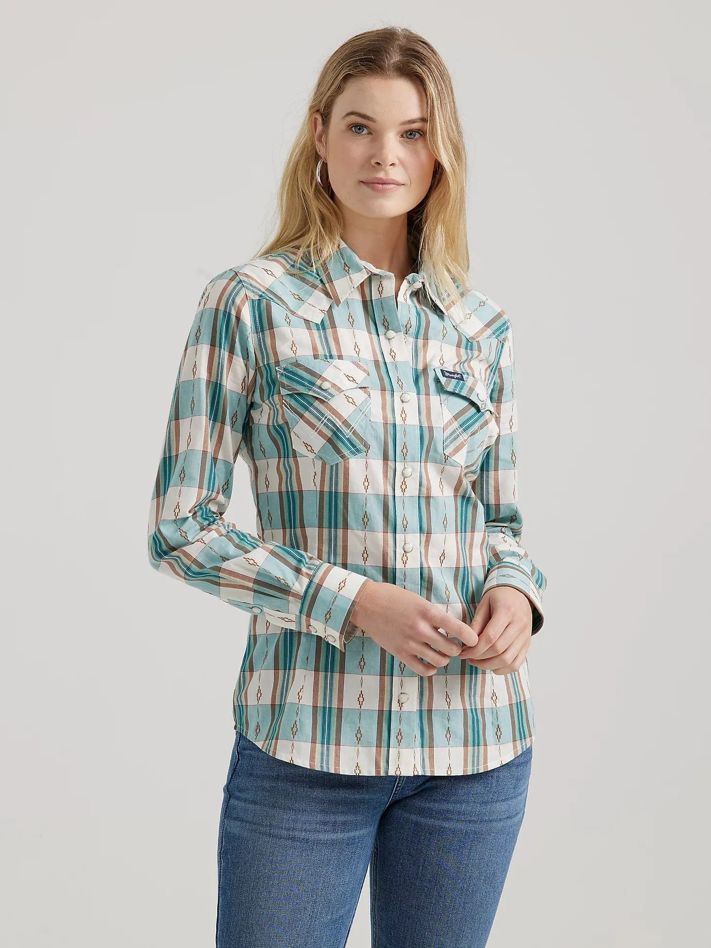 LADIES BLUE/WHITE AMERICANA WRANGLER RETRO SHIRT