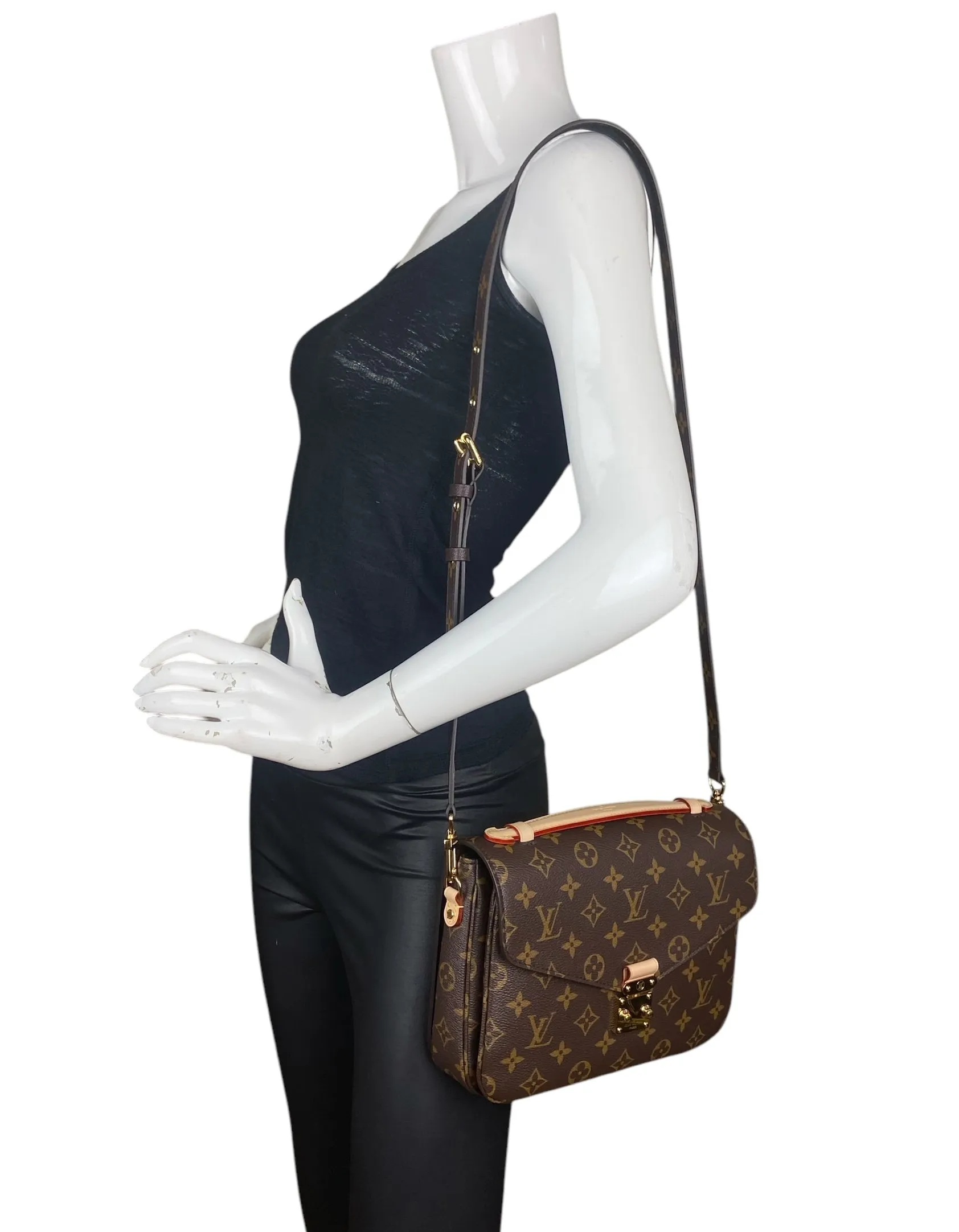 Louis Vuitton Monogram Pochette Metis Messenger Bag