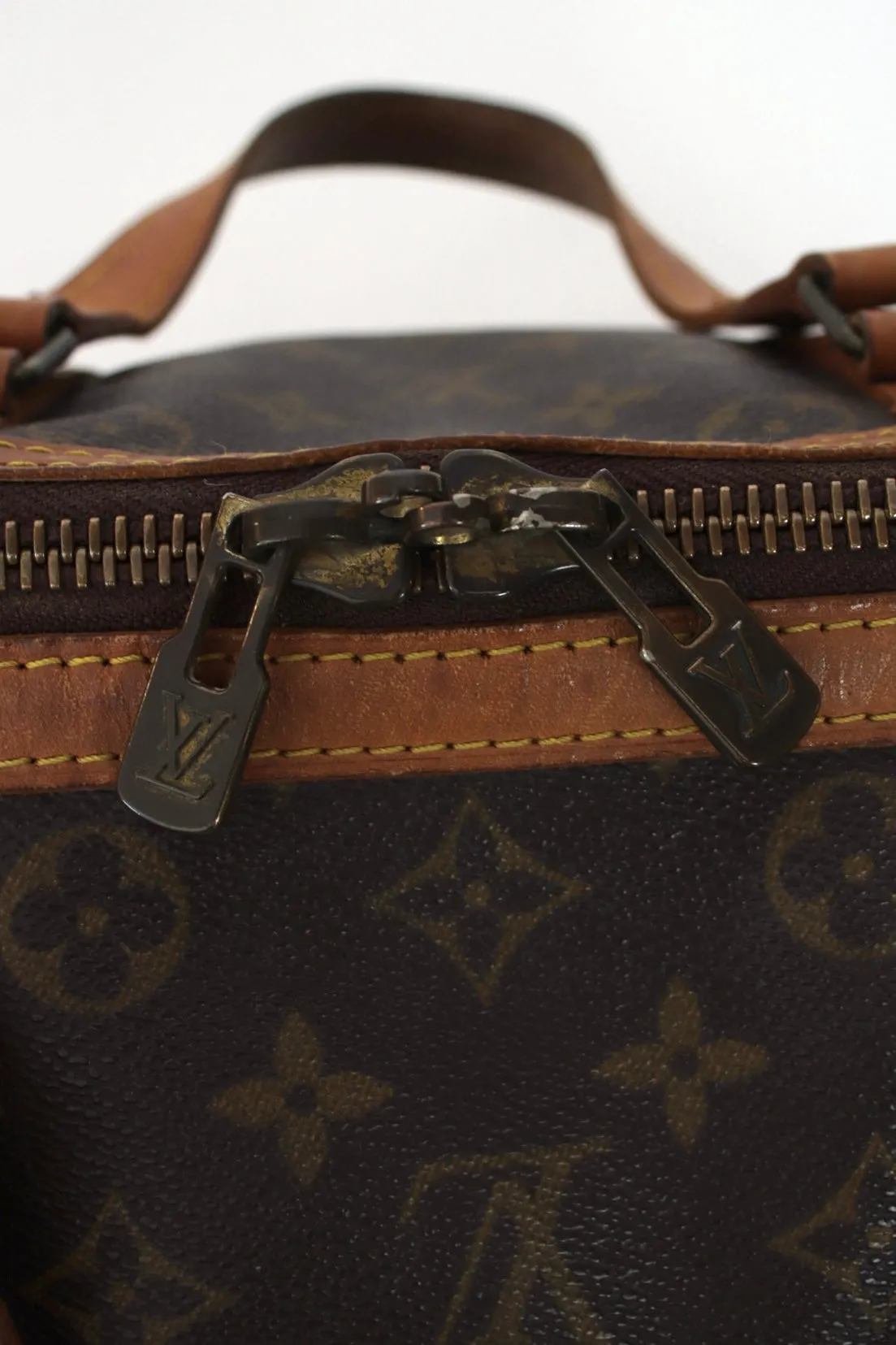 Louis Vuitton Monogram Sac Souple Bag*