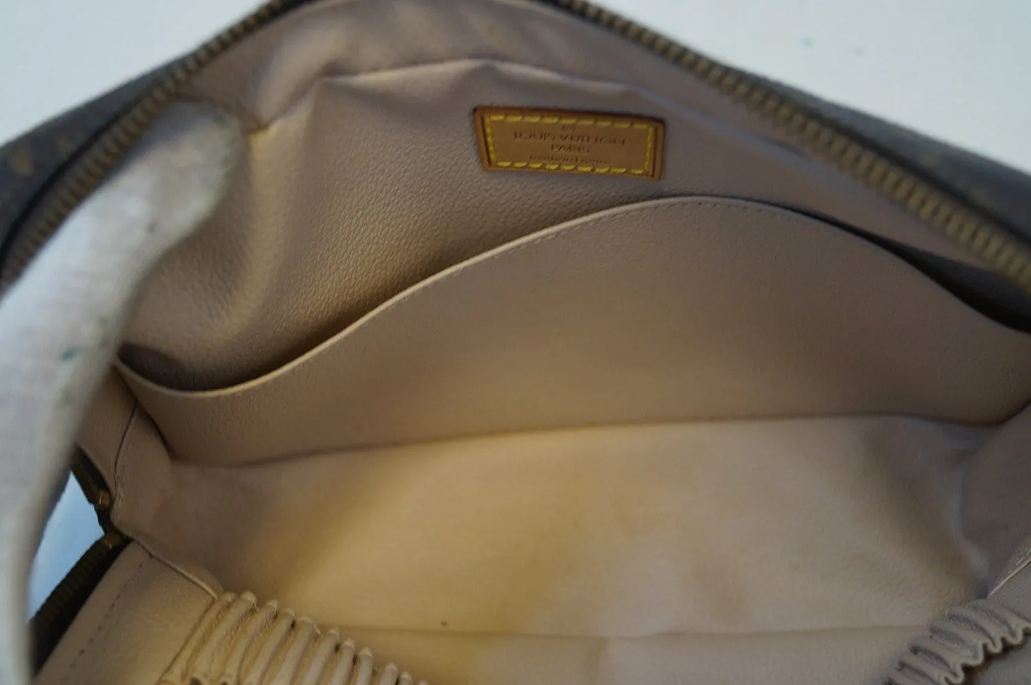 LOUIS VUITTON Monogram Trousse Toilette 23 Pouch