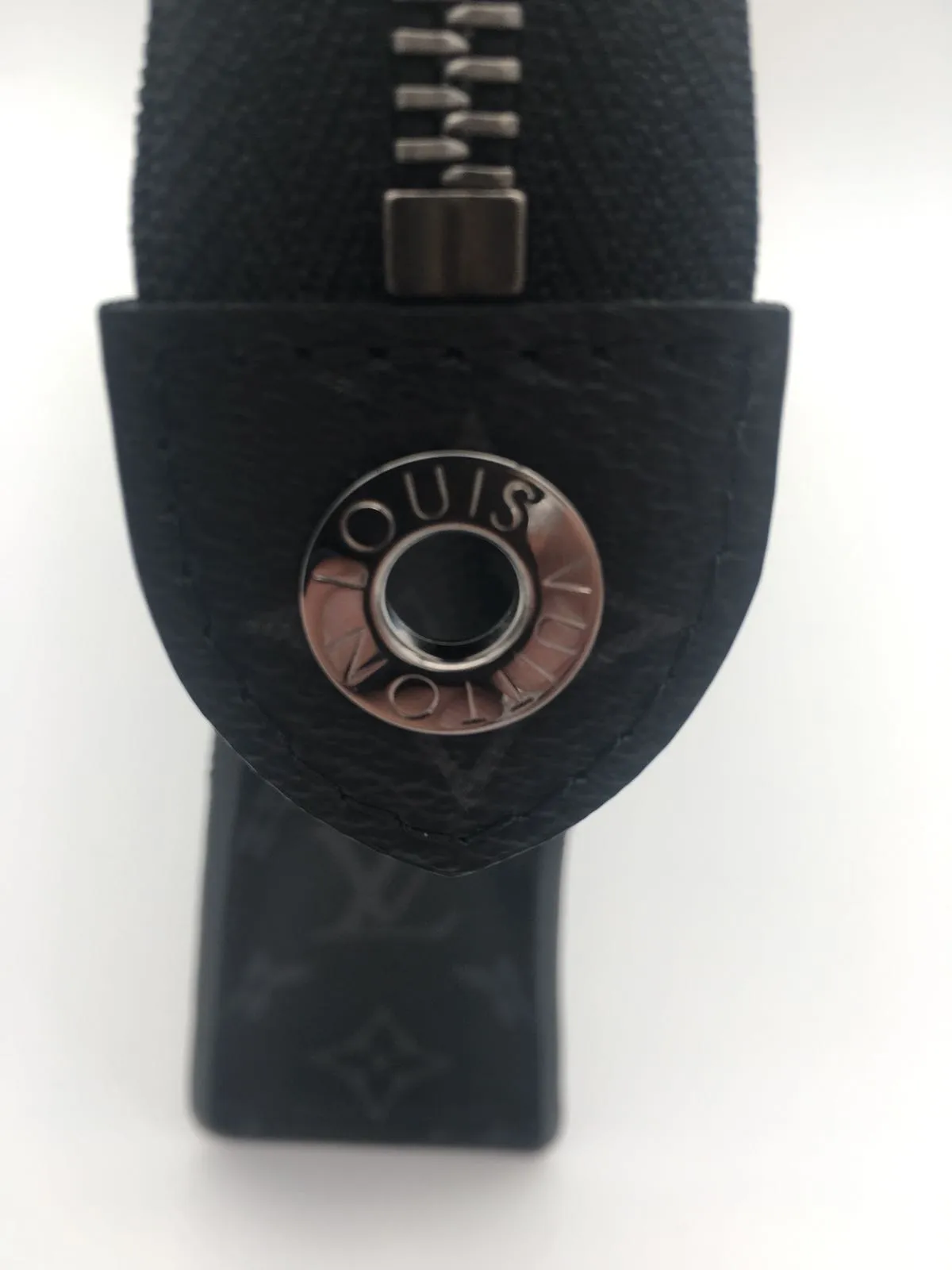 Louis Vuitton | Pochette Voyage MM | M63039