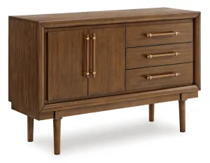 Lynn Dining Room Server