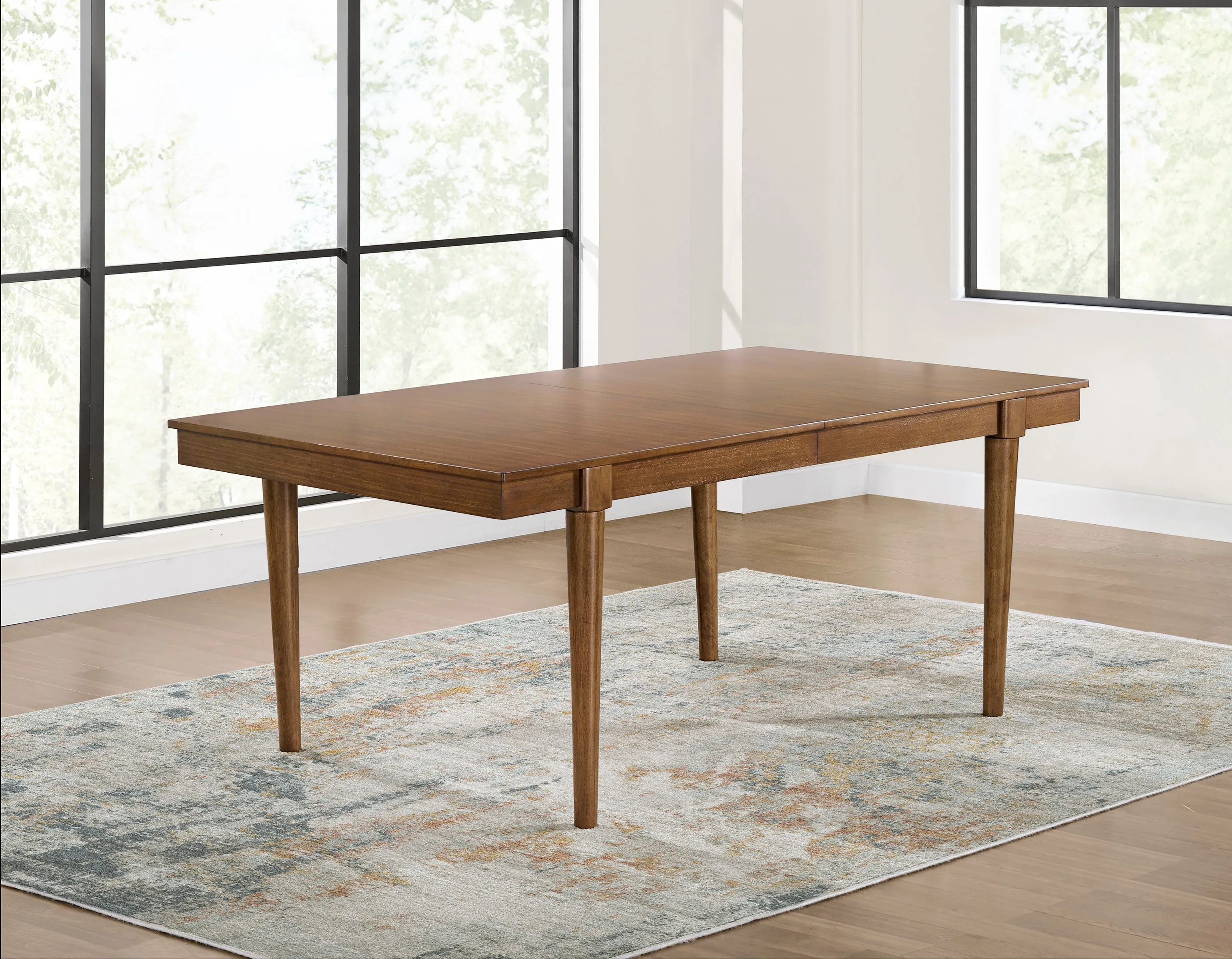 Lynn Rect Dining Room Ext. Table
