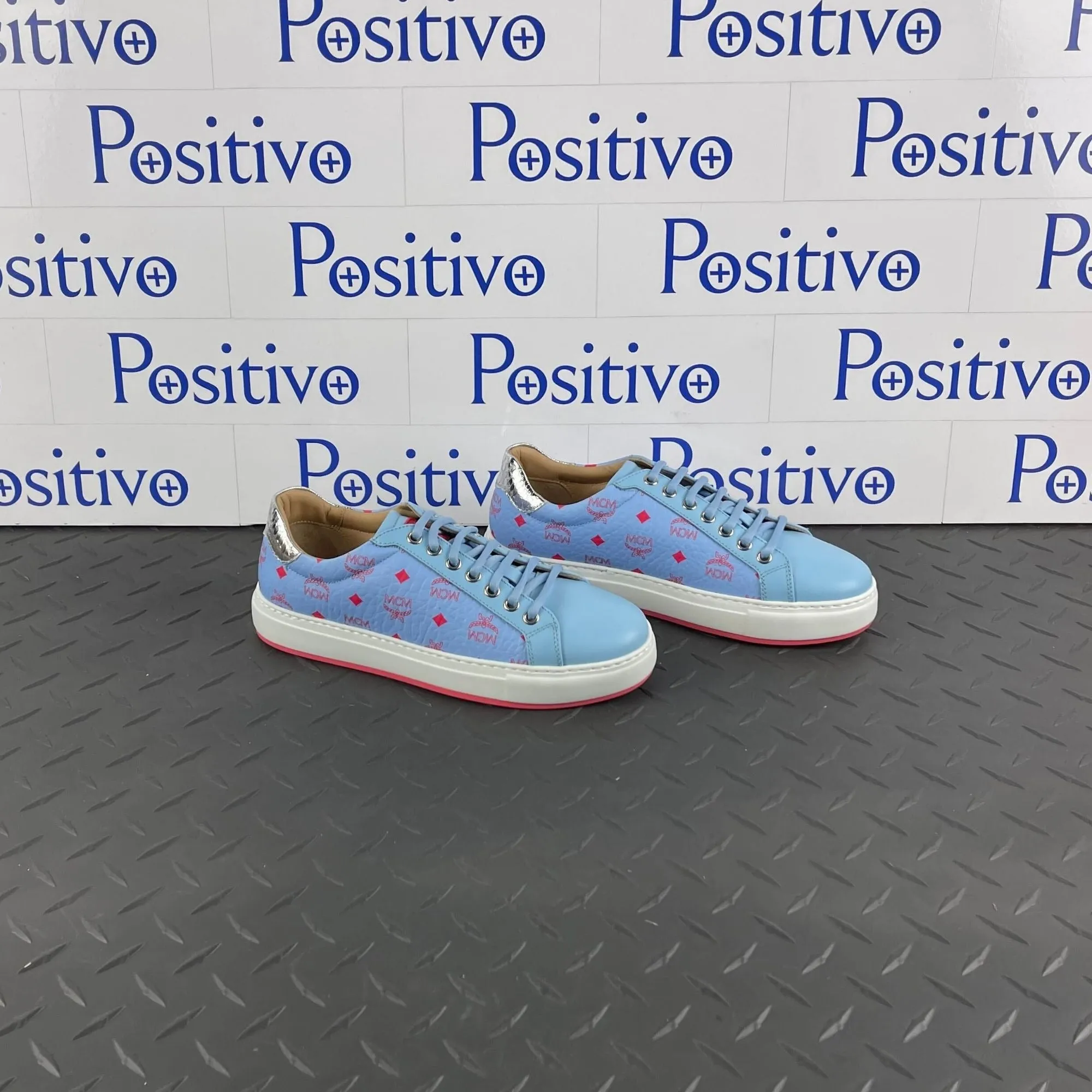 MCM Womens Blue Bell Leather Low Top Sneakers
