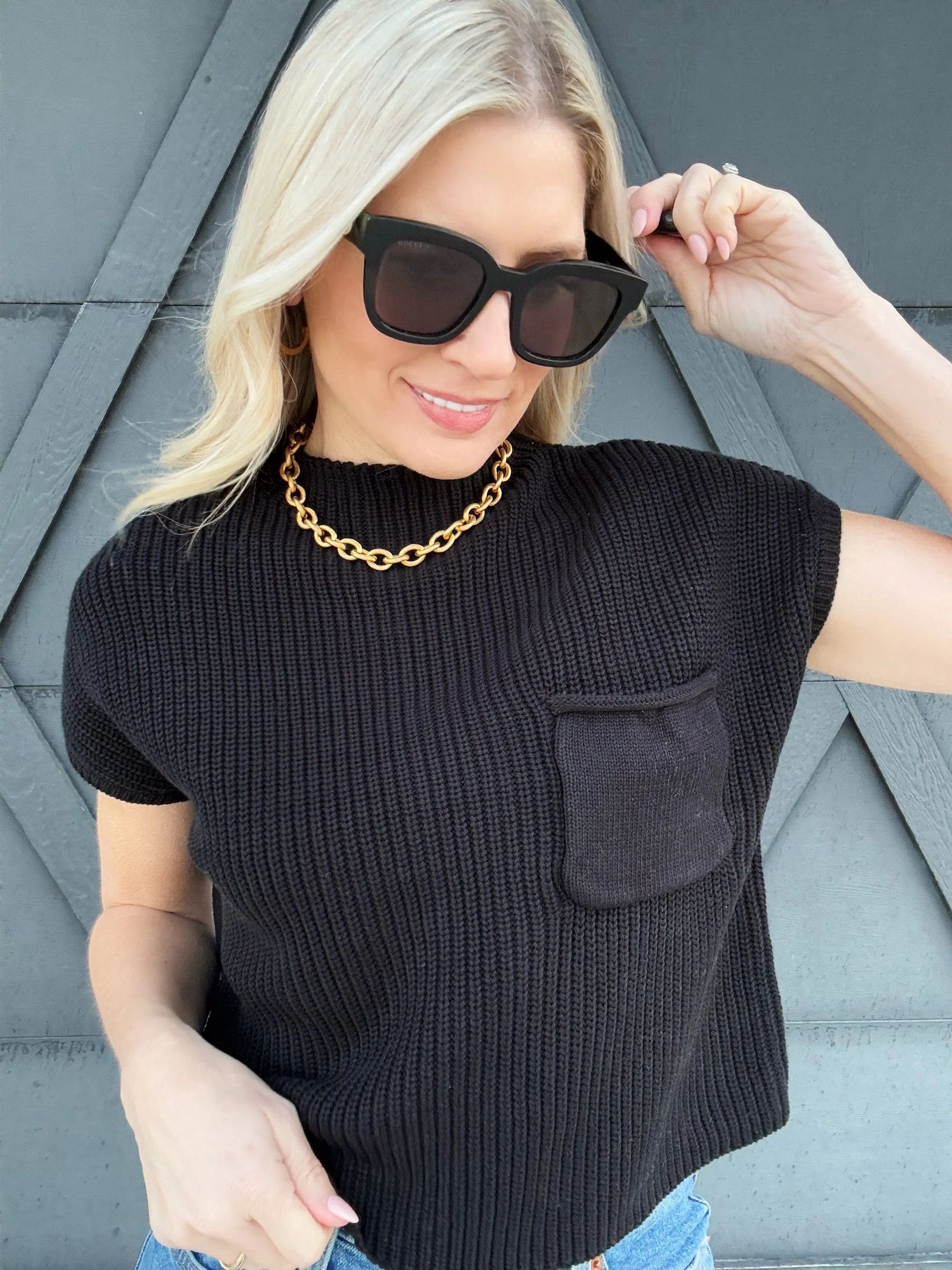 Mock Neck Short Sleeve Cropped Sweater In Black
