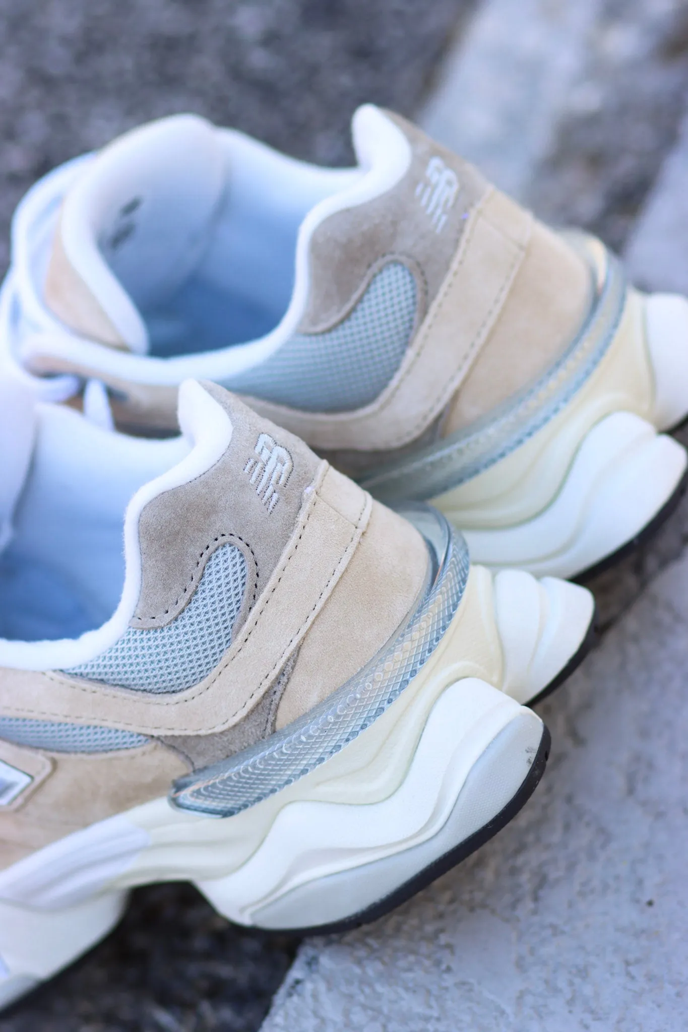 New Balance 9060 (Beige/Grey)