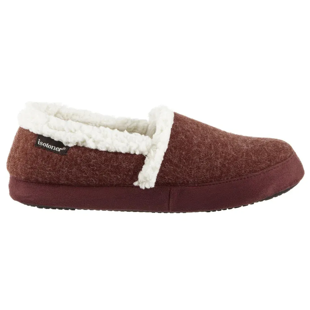 New with tags! Isotoner Women’s Microsuede Marisol Closed Back Slippers in Chilli Pepper! Sz S 5-6