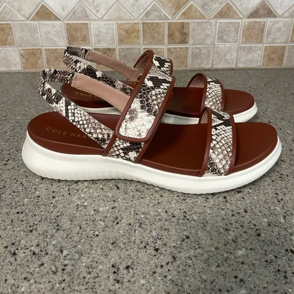 NWOB Cole Haan Zerogrand Merrit Sandals in Sand Snake Print Size 10.5