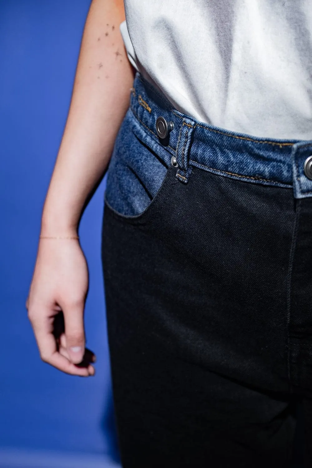 Ollie Denim in Black   Dark Wash