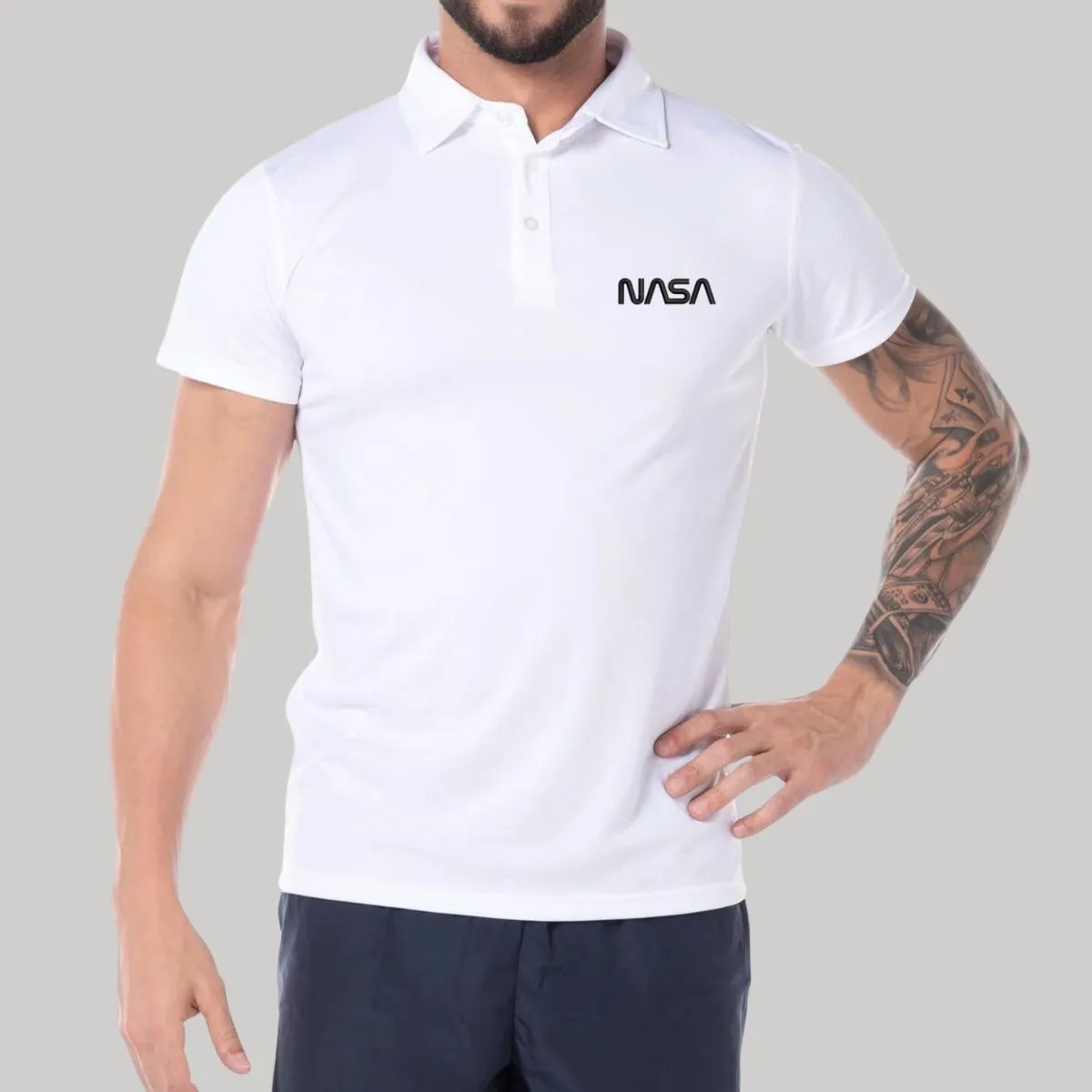 Playera Tipo Polo Hombre Nasa Worm Mono Bordado
