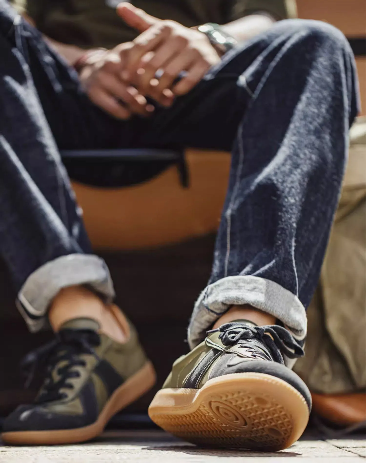 Retro Dexun Low-Cut Olive Green Sheepskin Sports Men's Casual Shoes