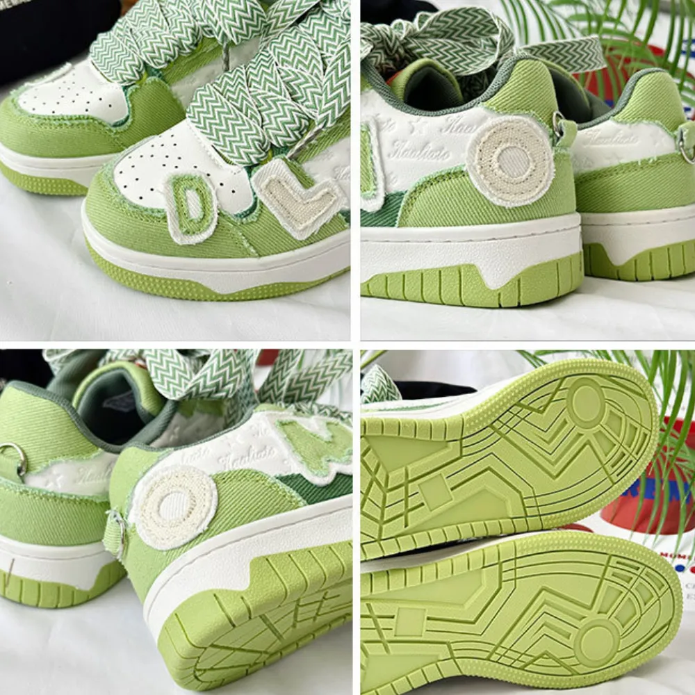 Retro Wide Lace Letter Patch Shoes