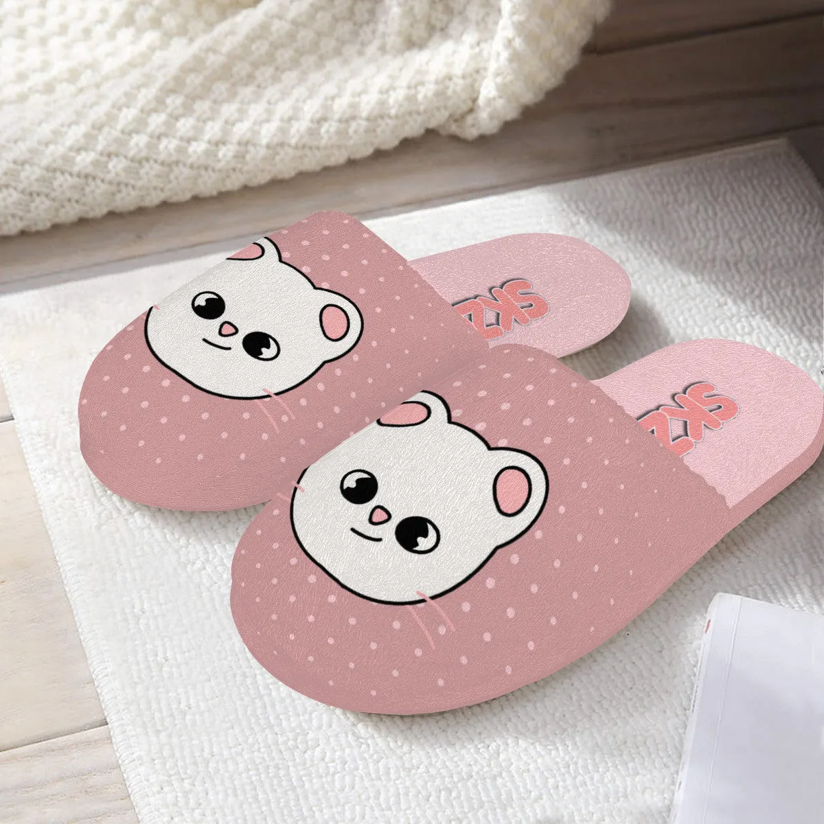 SKZOO Jiniret - Hyunjin Slippers