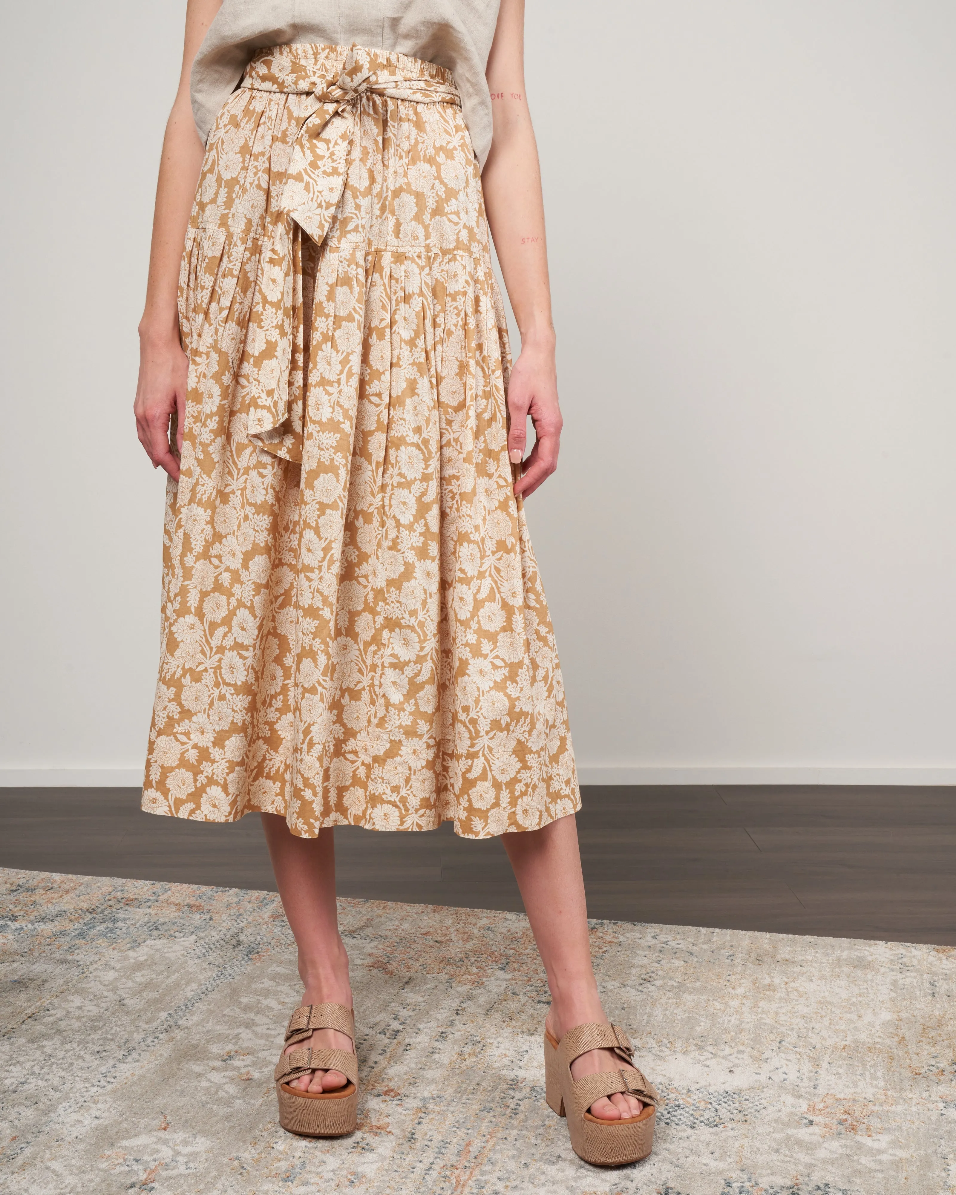 the highland skirt - oat wild brush floral
