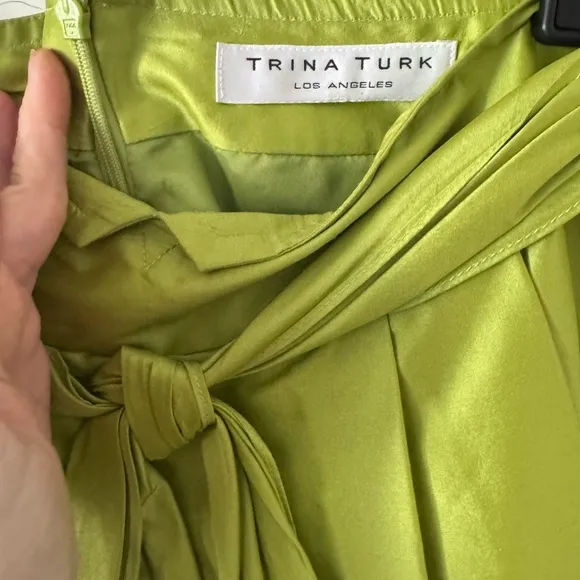 TRINA TURK ✨ silk preppy party skirt with pockets
